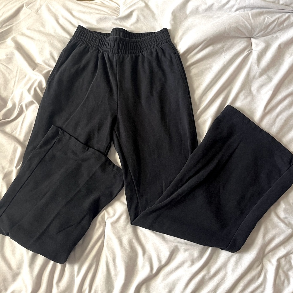 wide leg sweatpants
